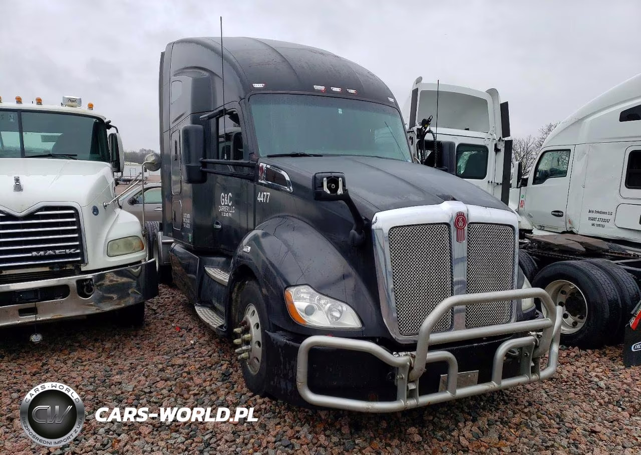 2015 Kenworth T680 Semi Truck
