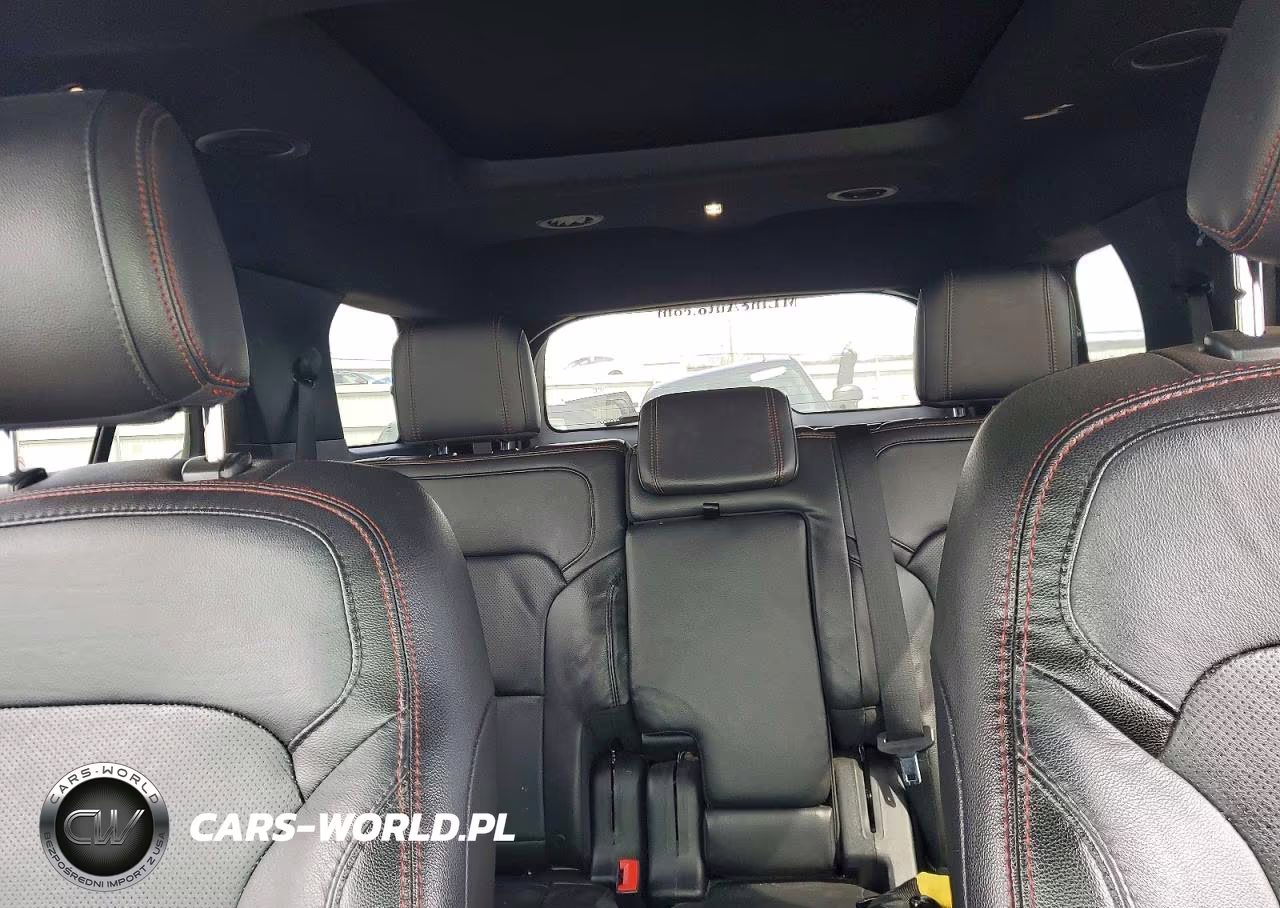 2018 Ford Explorer Sport VIN:1FM5K8GT0JGB02658 - 10