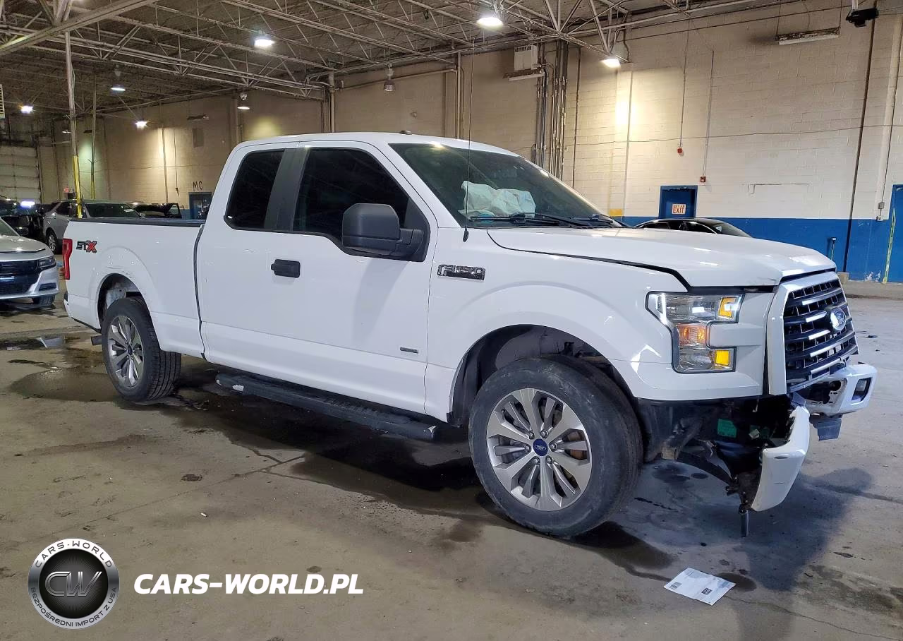 2017 Ford F150 Super Cab VIN:1FTEX1CP4HFA84526 - 4