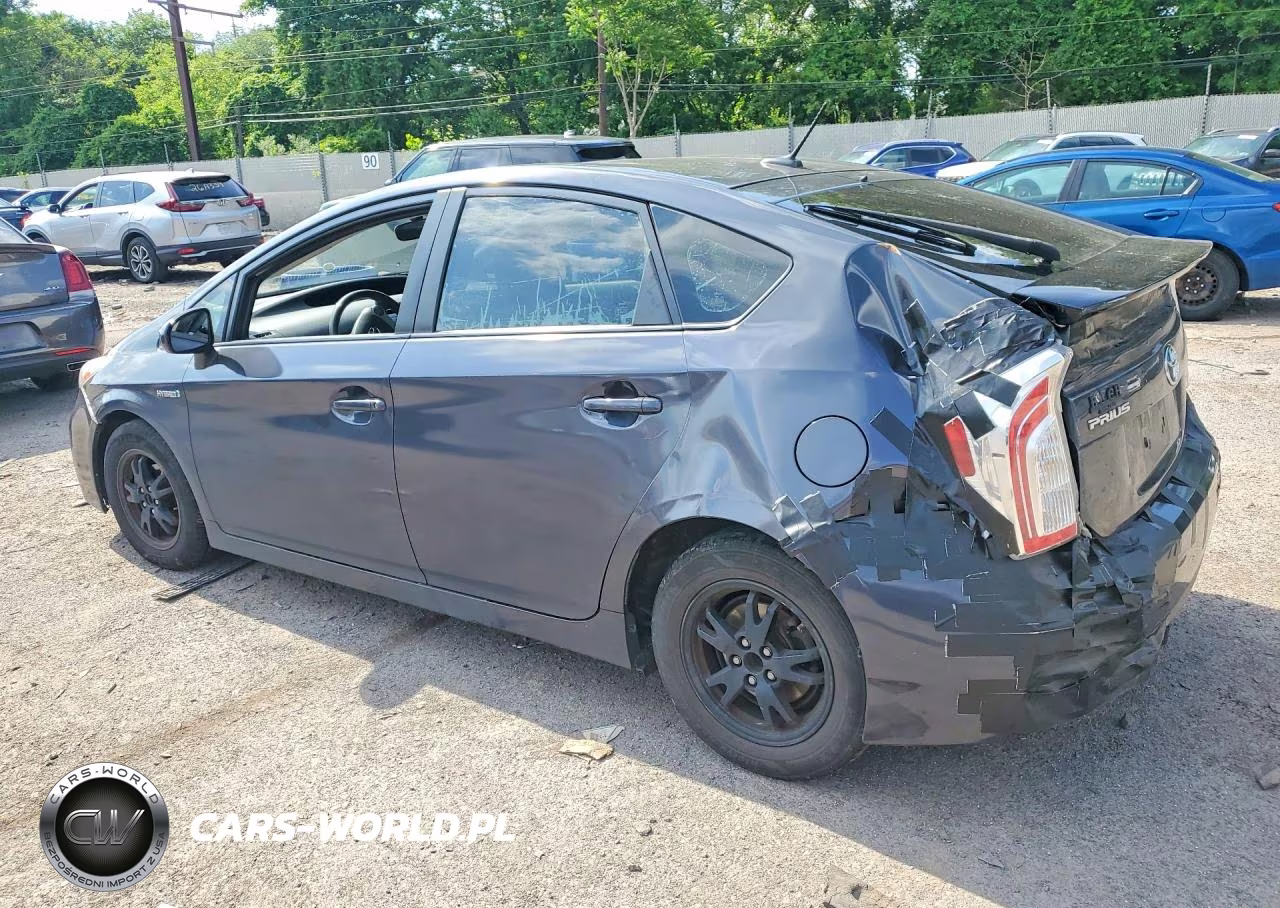 2015 Toyota Prius Three VIN:JTDKN3DU6F0424588 - 2