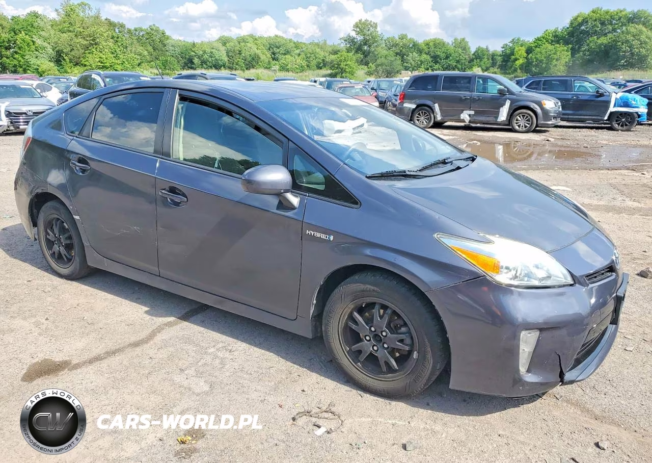 2015 Toyota Prius Three VIN:JTDKN3DU6F0424588 - 4