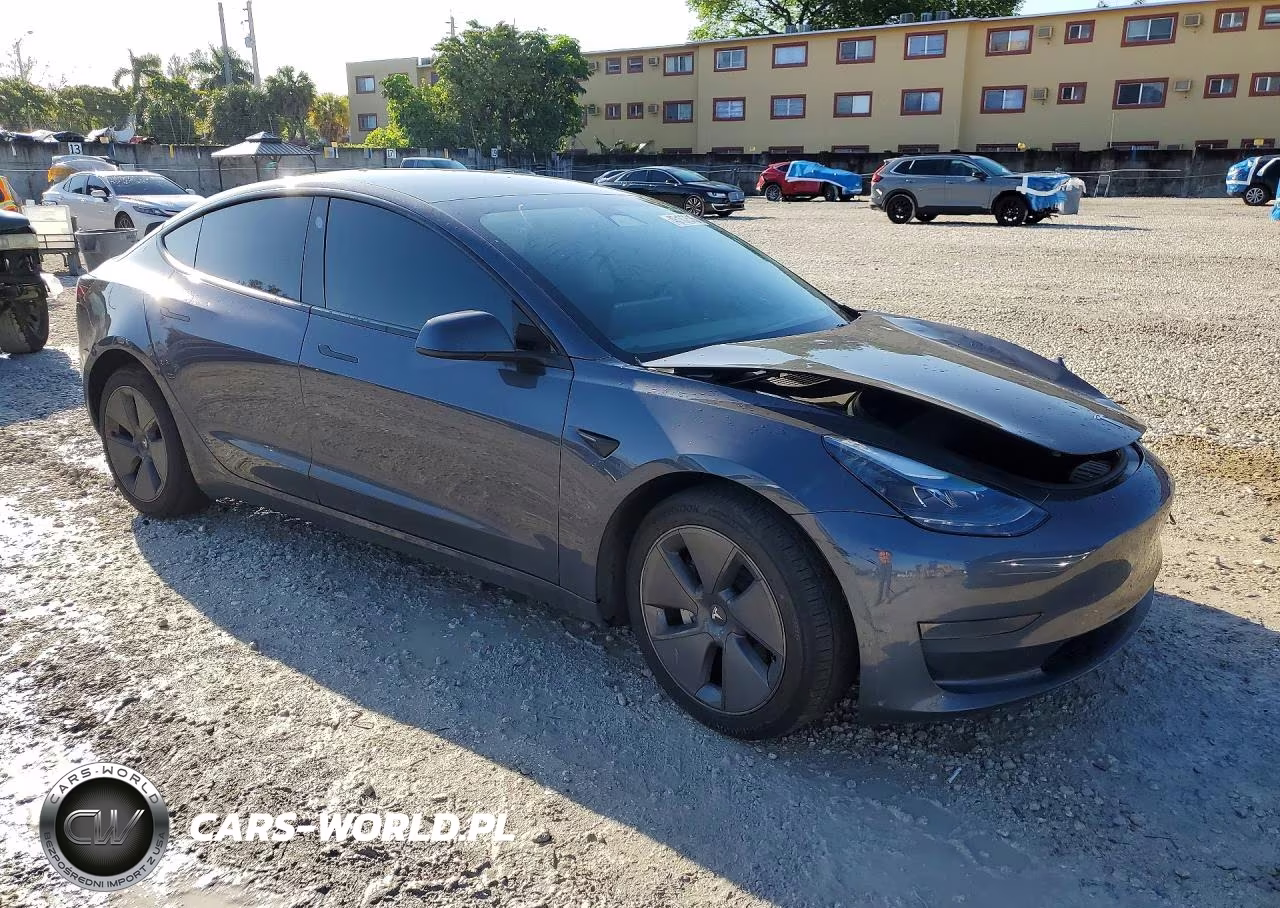 2023 Tesla Model 3 VIN:5YJ3E1EA0PF699390 - 4