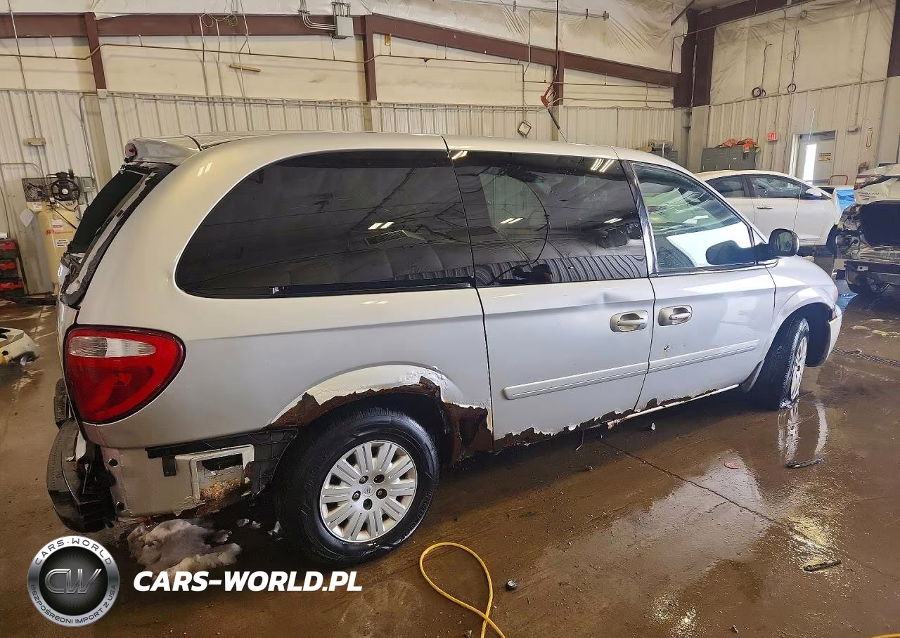 2007 Chrysler Town & Country Lx VIN:2A4GP44R47R236364 - 3