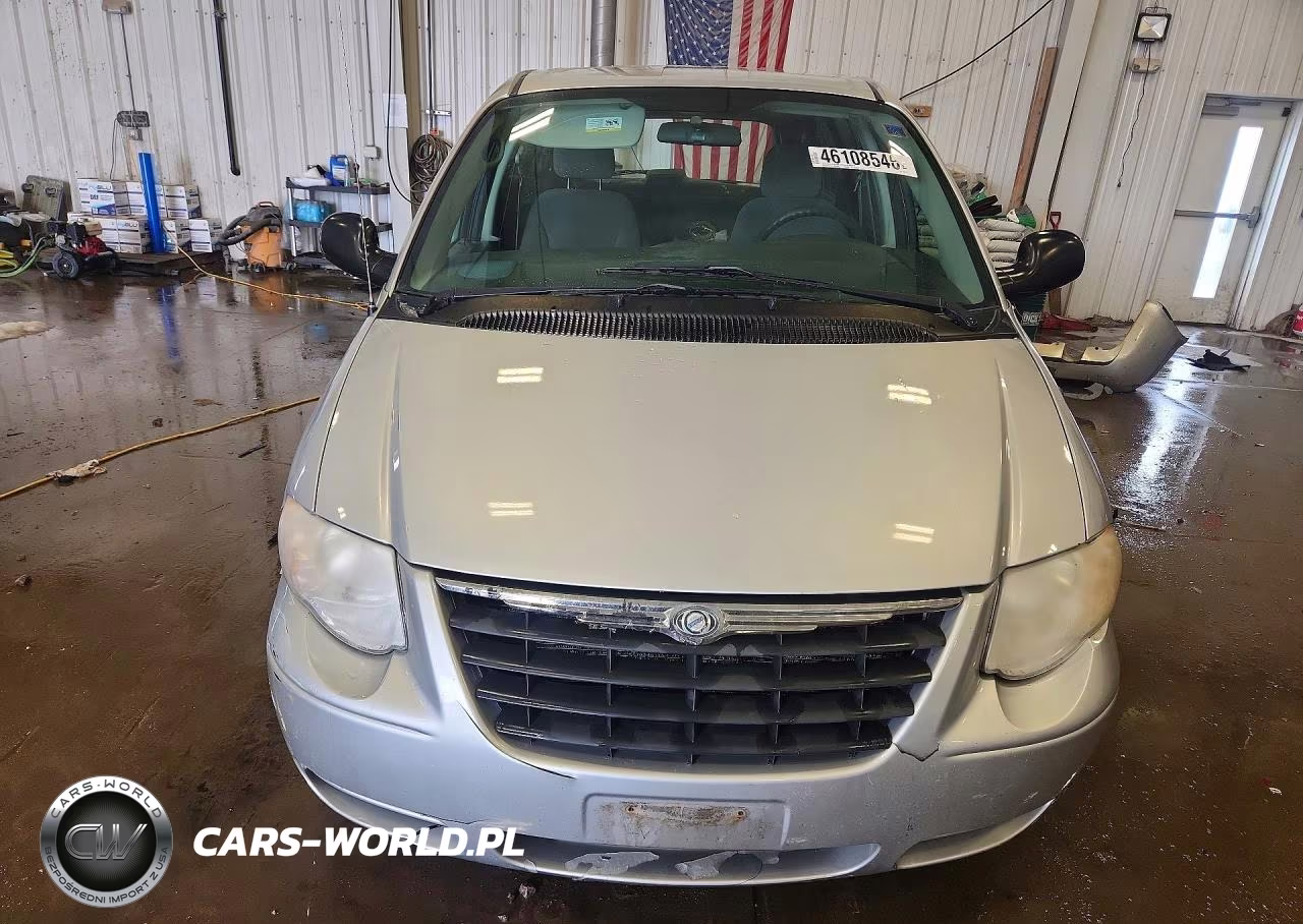 2007 Chrysler Town & Country Lx VIN:2A4GP44R47R236364 - 5