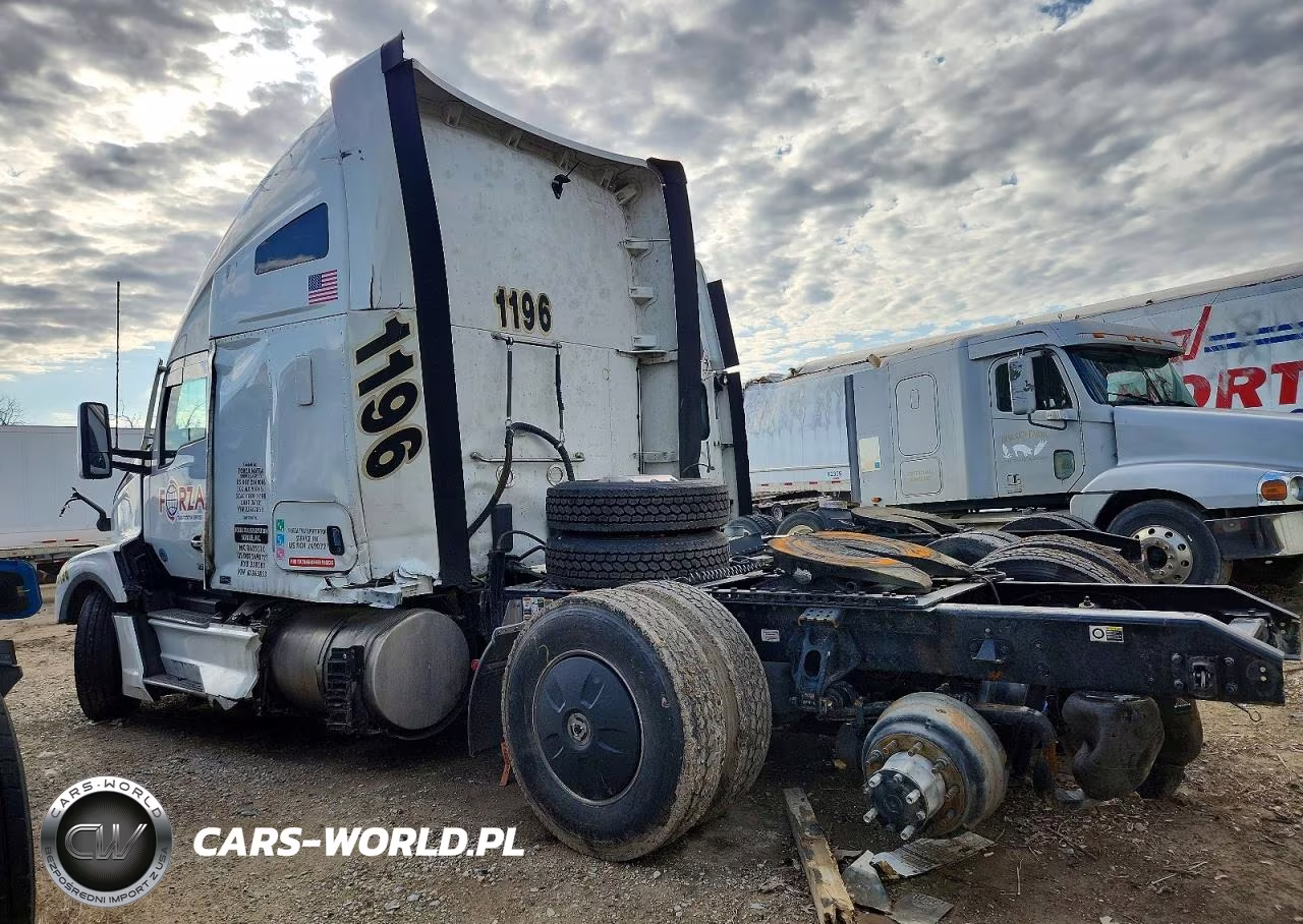 2024 Kenworth T680 Semi Truck VIN:1XKYD49XXRJ363853 - 3