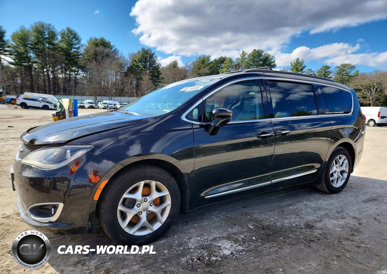 2017 Chrysler Pacifica Touring L