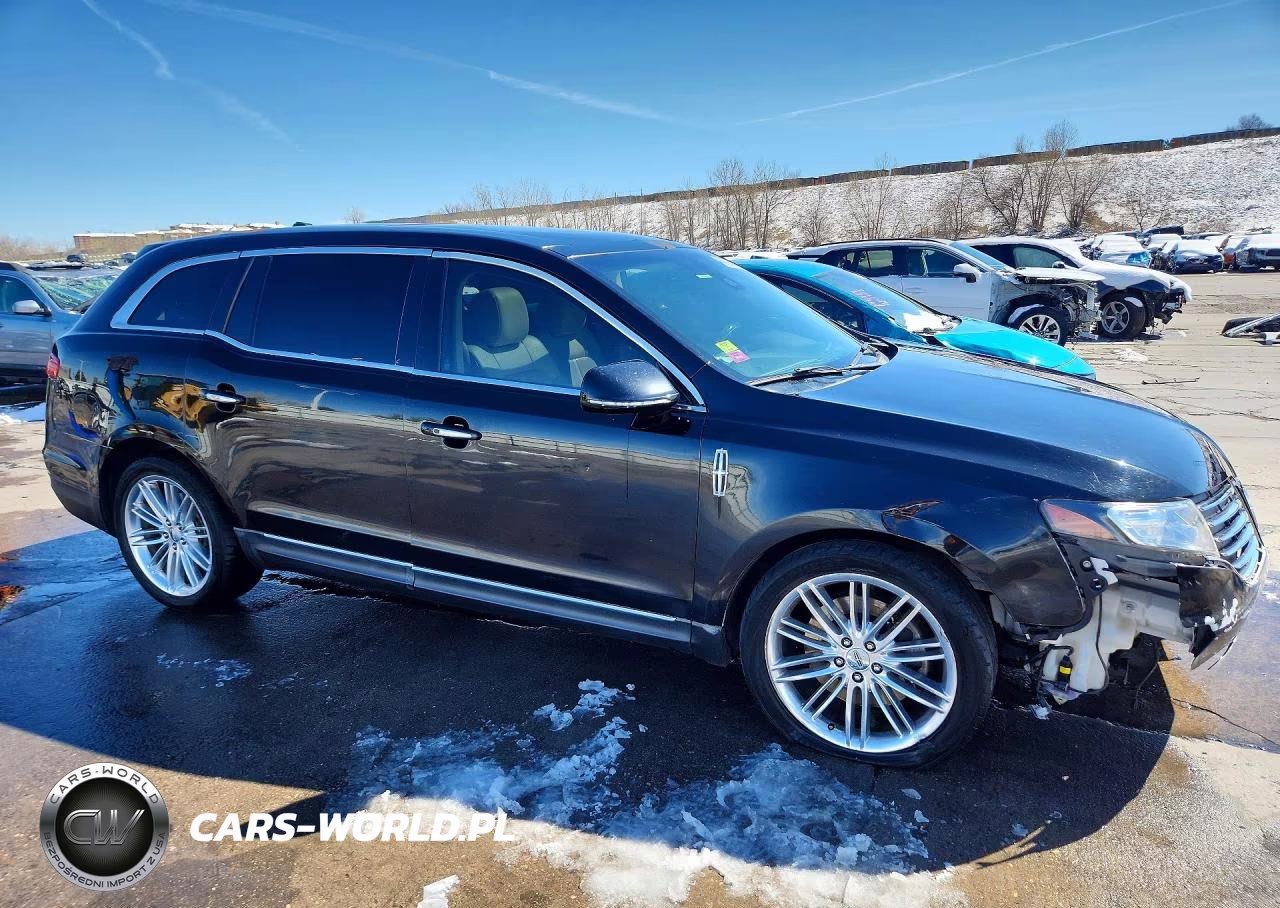 2019 Lincoln Mkt VIN:2LMHJ5AT9KBL00126 - 4