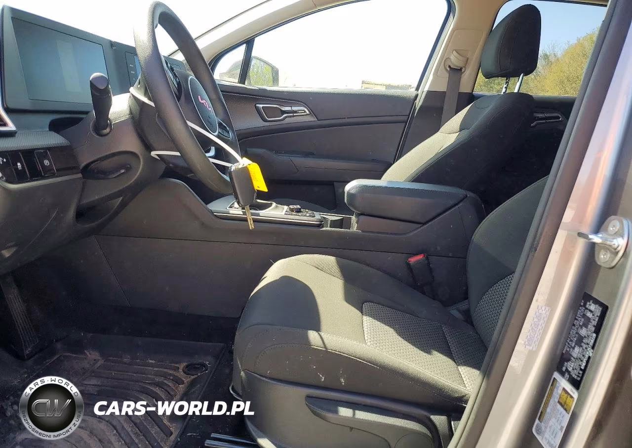 2025 Kia Sportage Lx VIN:KNDPU3DF2S7358228 - 7