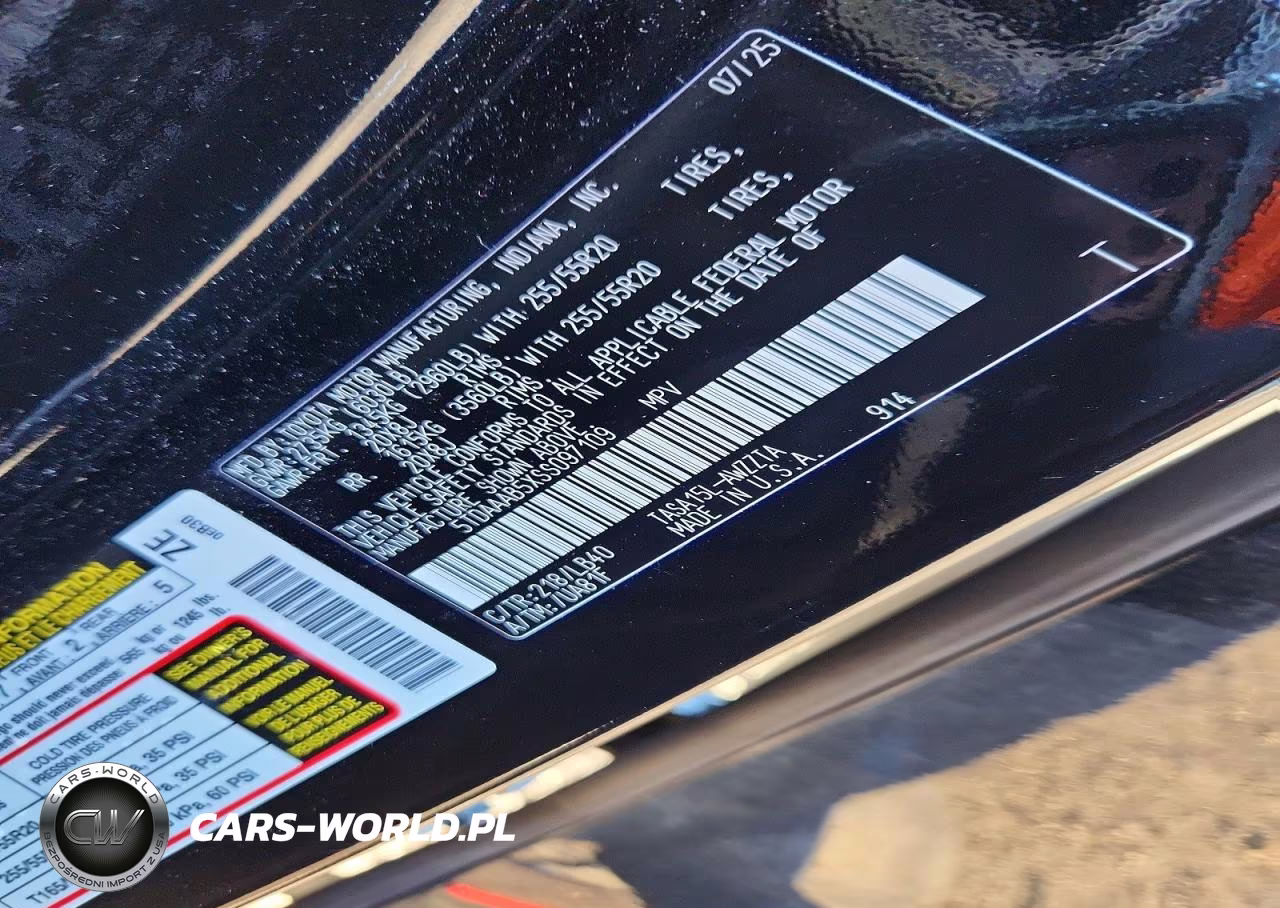 2025 Toyota Grand Highlander Platinum VIN:5TDAAAB5XSS097109 - 10