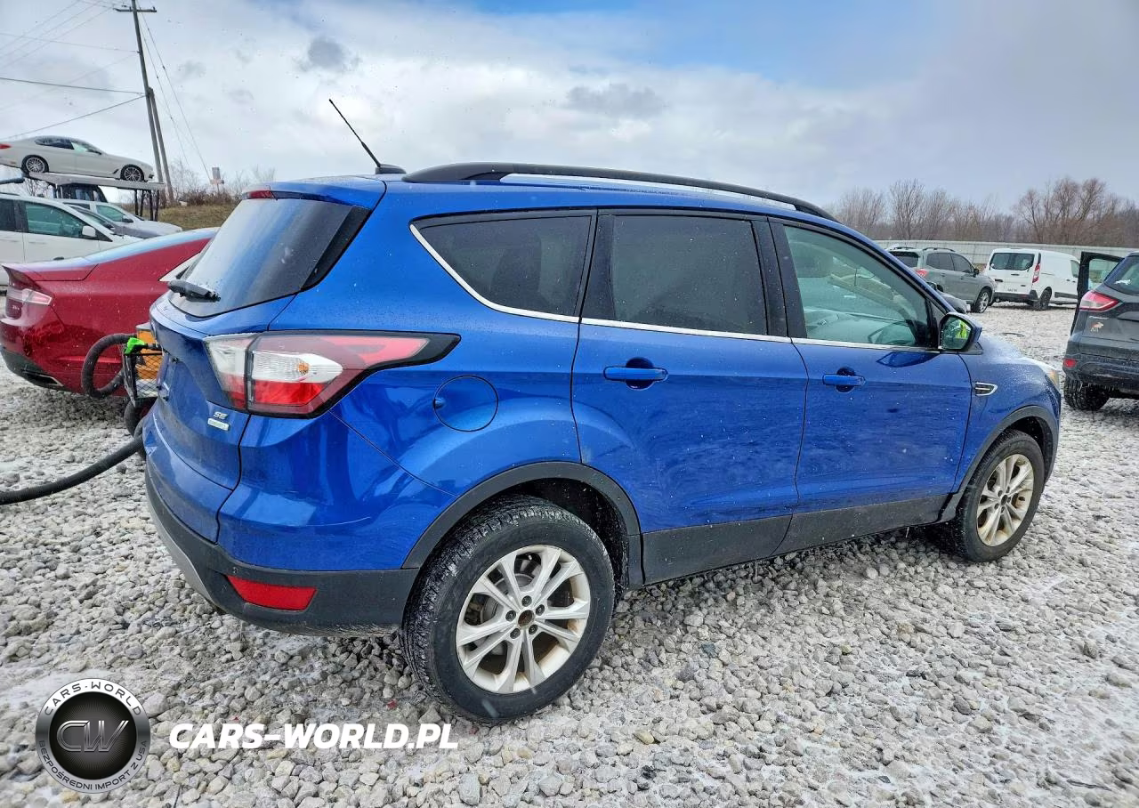 2017 Ford Escape Se VIN:1FMCU0GDXHUB41054 - 3