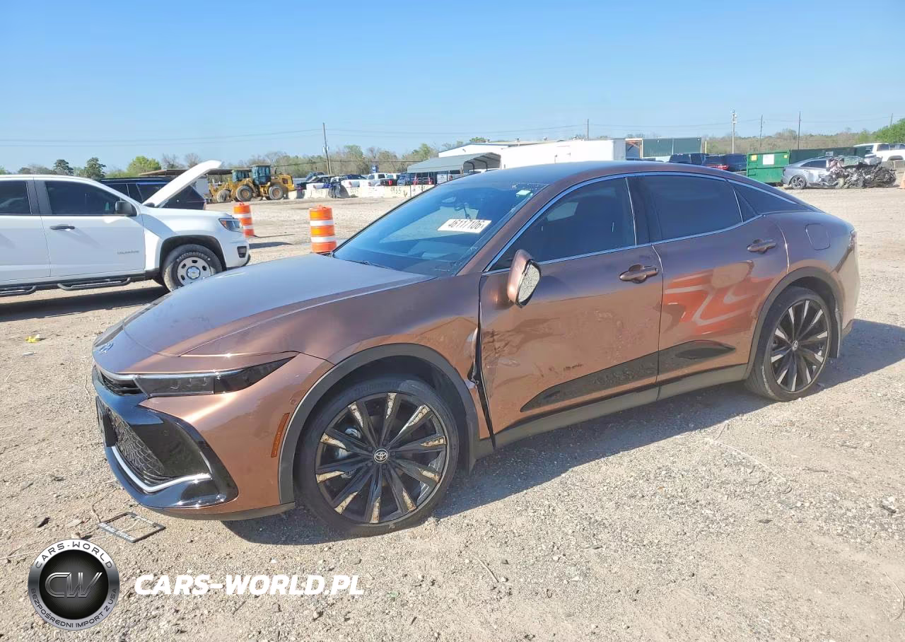 2025 Toyota Crown Platinum
