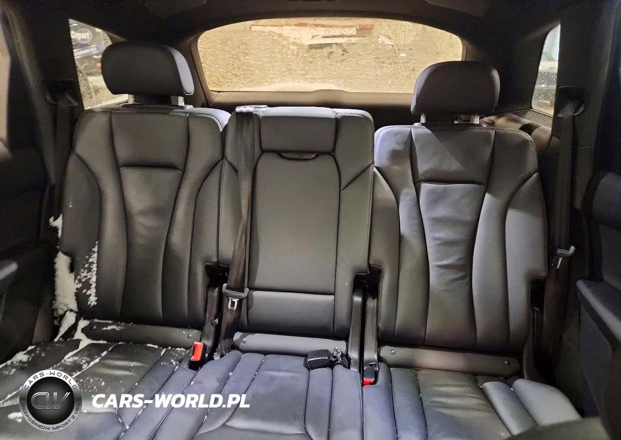 2022 Audi Q7 Premium Plus VIN:WA1LXBF75ND015662 - 10