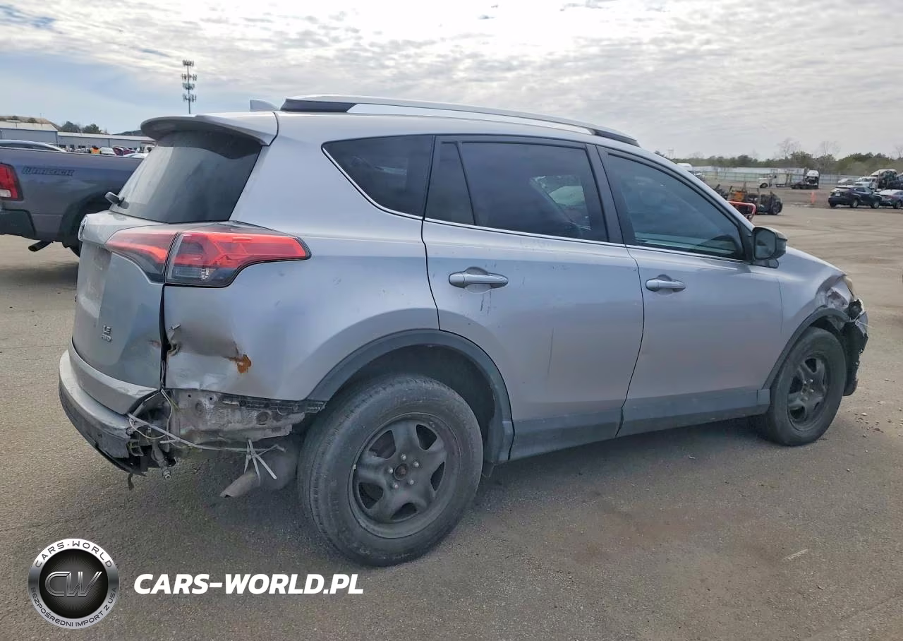 2018 Toyota Rav4 Le VIN:2T3BFREV0JW729984 - 3
