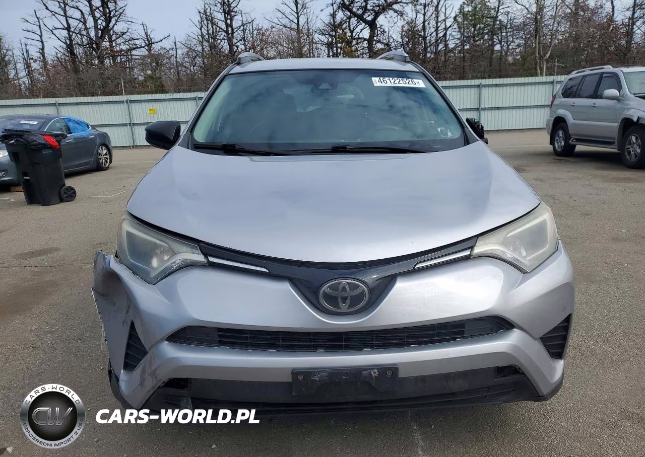 2018 Toyota Rav4 Le VIN:2T3BFREV0JW729984 - 5