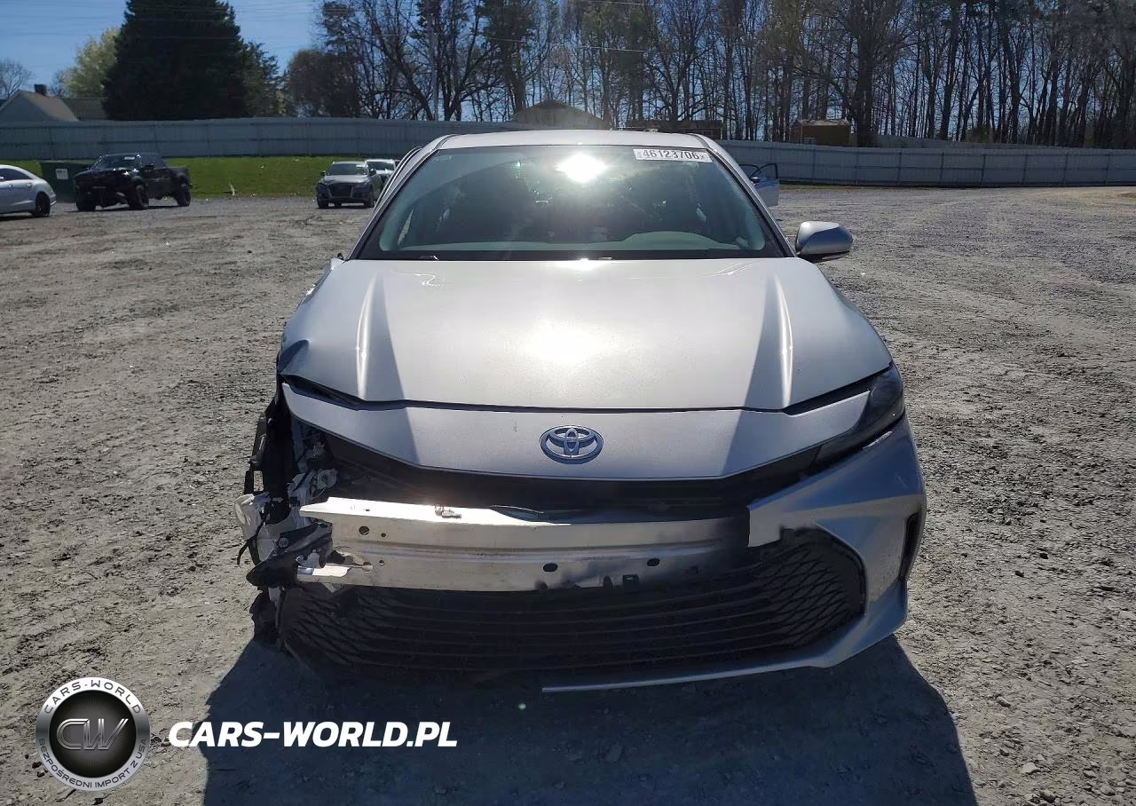 2025 Toyota Camry Le VIN:4T1DAACK9SU103491 - 5