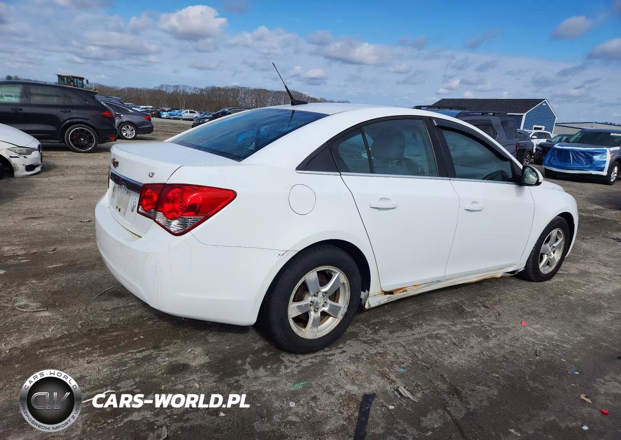 2014 Chevrolet Cruze Lt VIN:1G1PD5SBXE7179816 - 3
