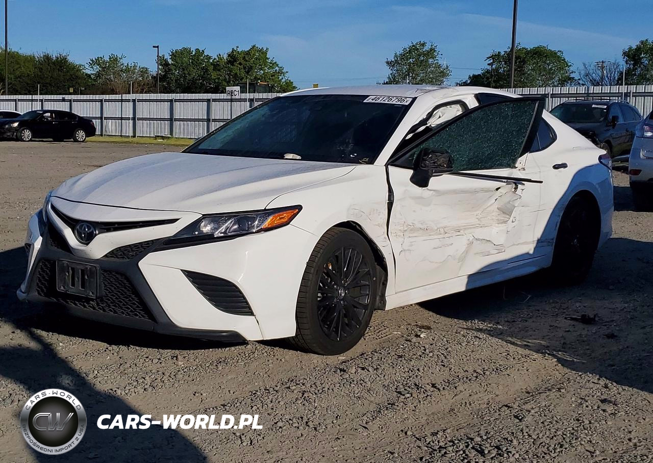 2020 Toyota Camry Se Nightshade