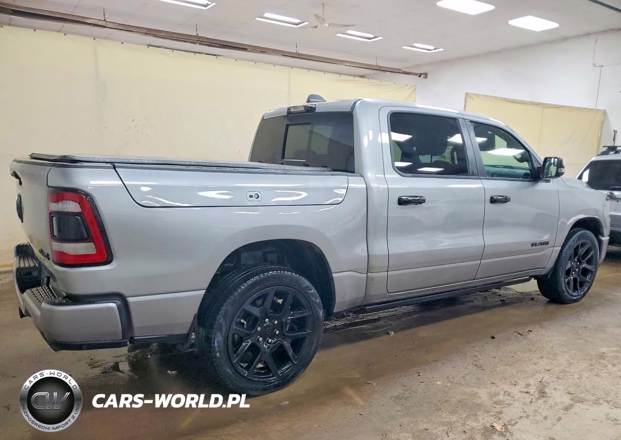 2024 Ram 1500 Laramie VIN:1C6SRFJT5RN204973 - 3