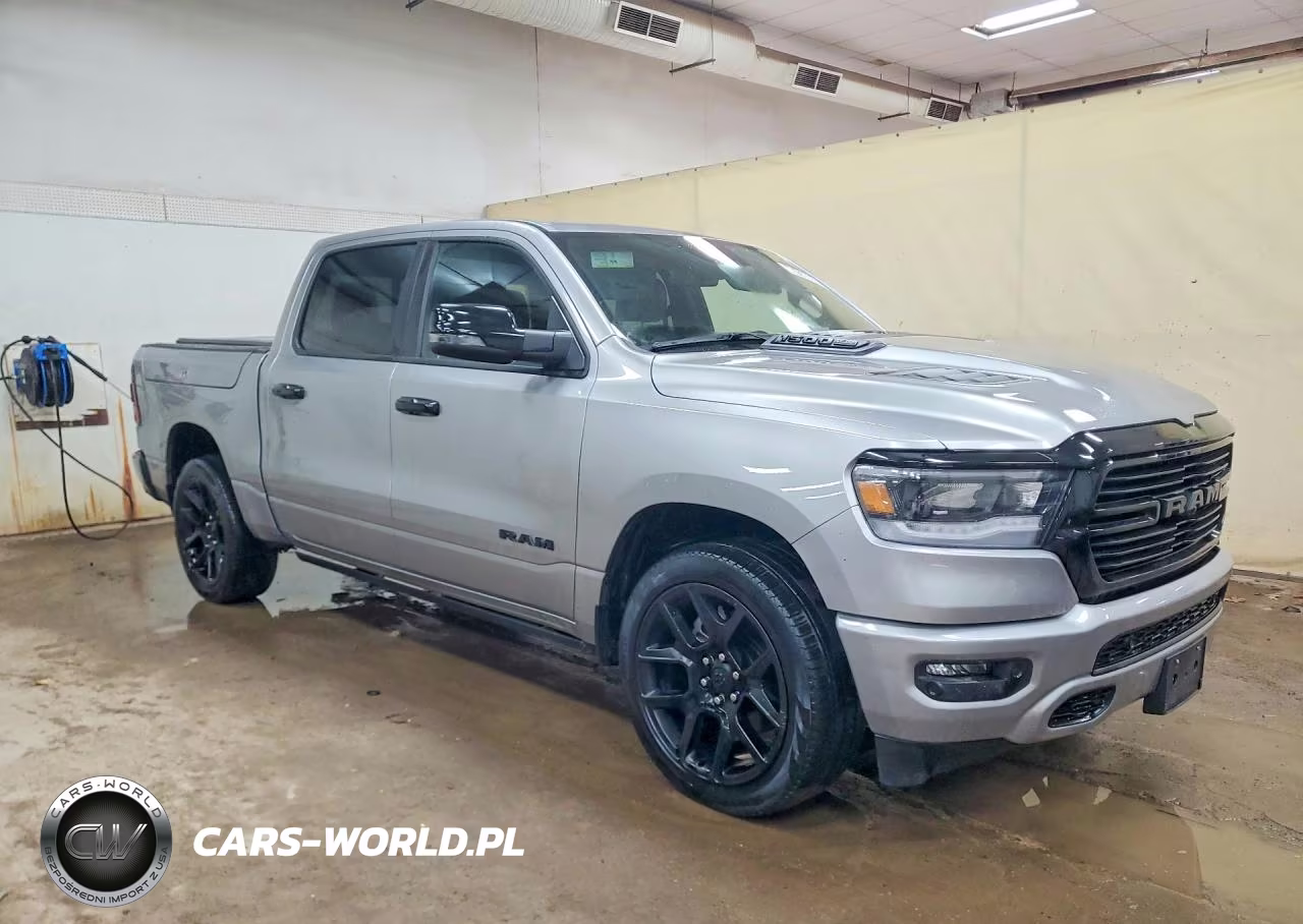 2024 Ram 1500 Laramie VIN:1C6SRFJT5RN204973 - 4