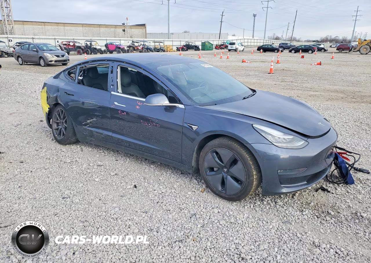 2019 Tesla Model 3 VIN:5YJ3E1EB4KF209972 - 4
