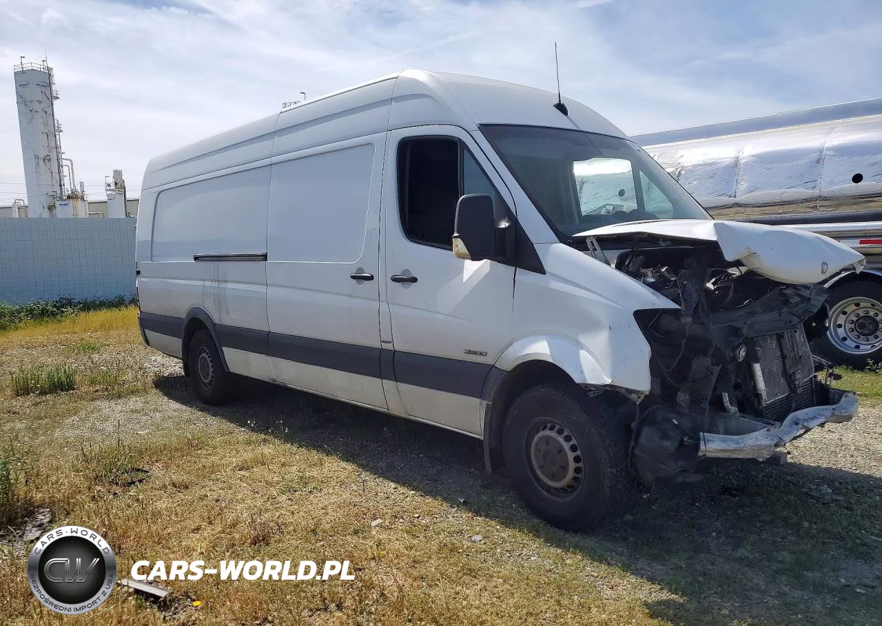 2015 Mercedes Benz Sprinter 2500 Utility - Service Van VIN:WD3PE8DC0F5947354 - 4