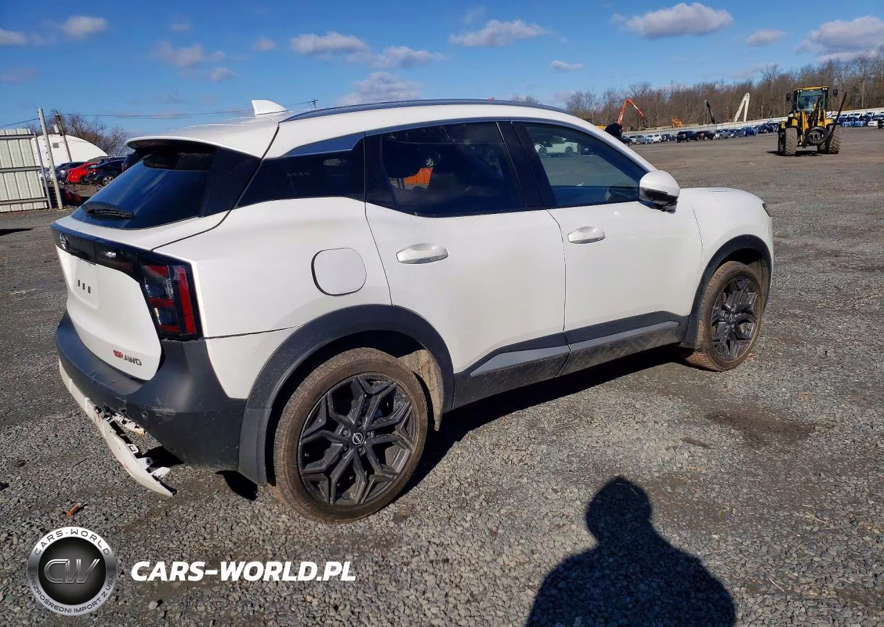 2025 Nissan Kicks Sr VIN:3N8AP6DD5SL351142 - 3