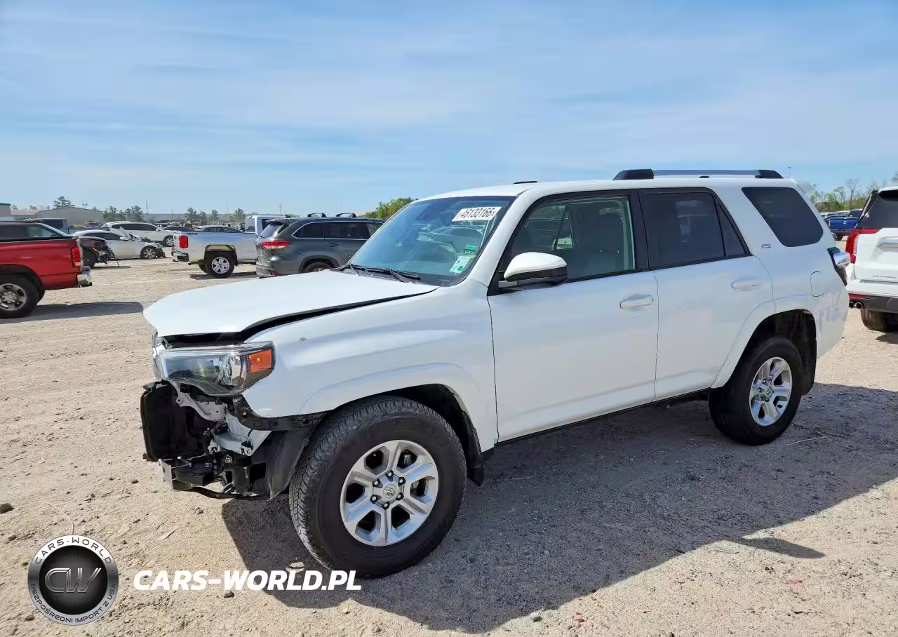 2024 Toyota 4Runner Sr5