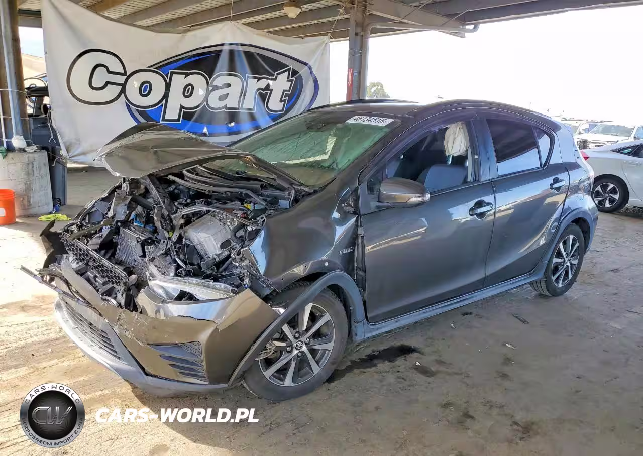 2018 Toyota Prius C Two