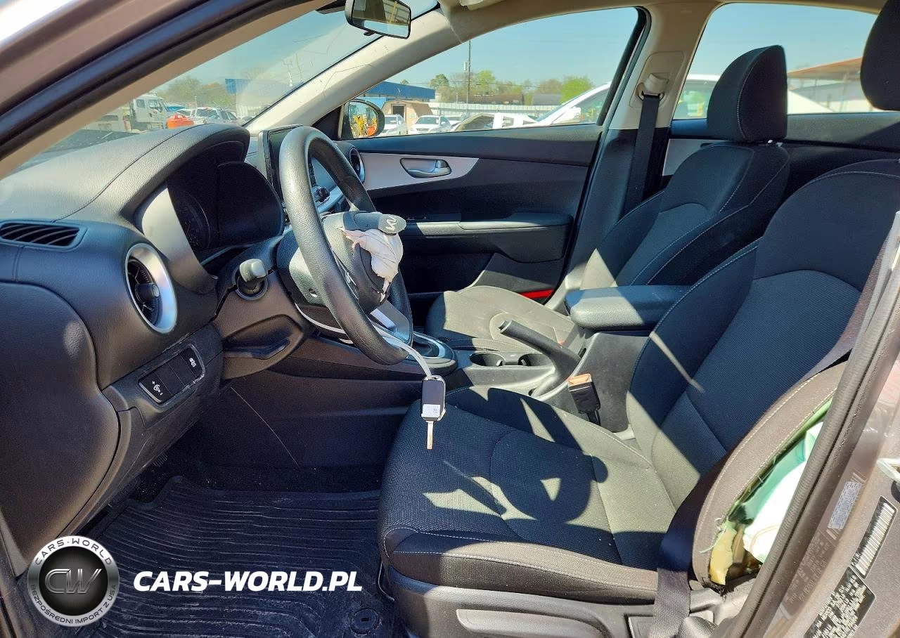 2024 Kia Forte Lxs VIN:3KPF24AD1RE794864 - 7