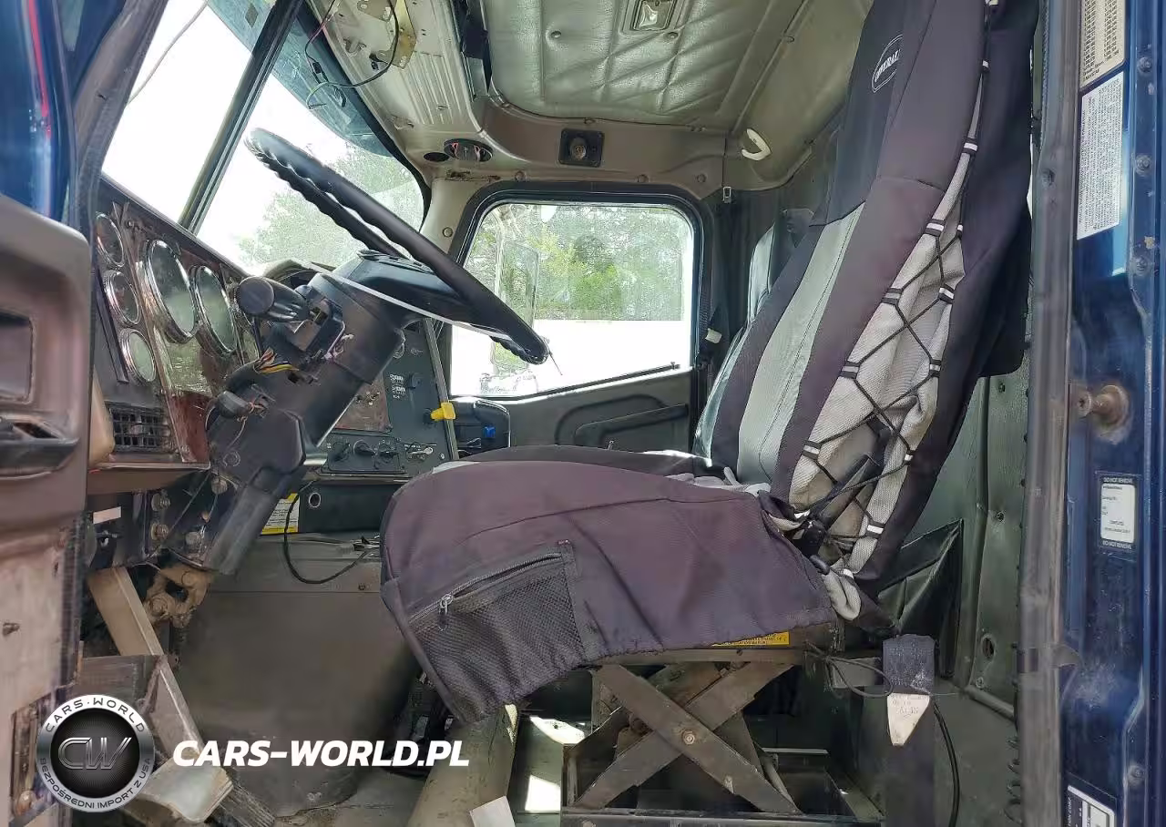 2001 International Df597 Dump Truck VIN:1HTXRAXT61J024537 - 5