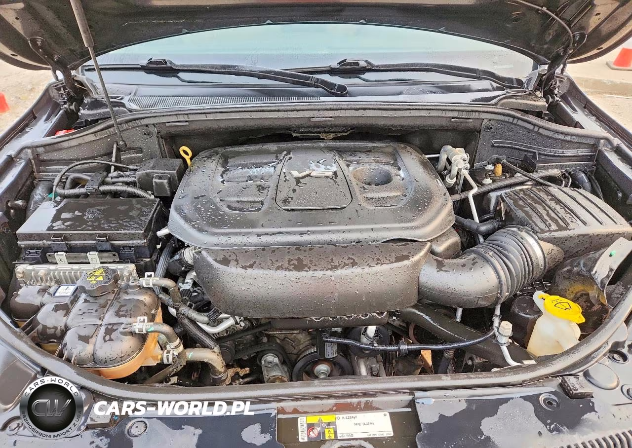 2018 Jeep Grand Cherokee Overland VIN:1C4RJFCG8JC398820 - 12