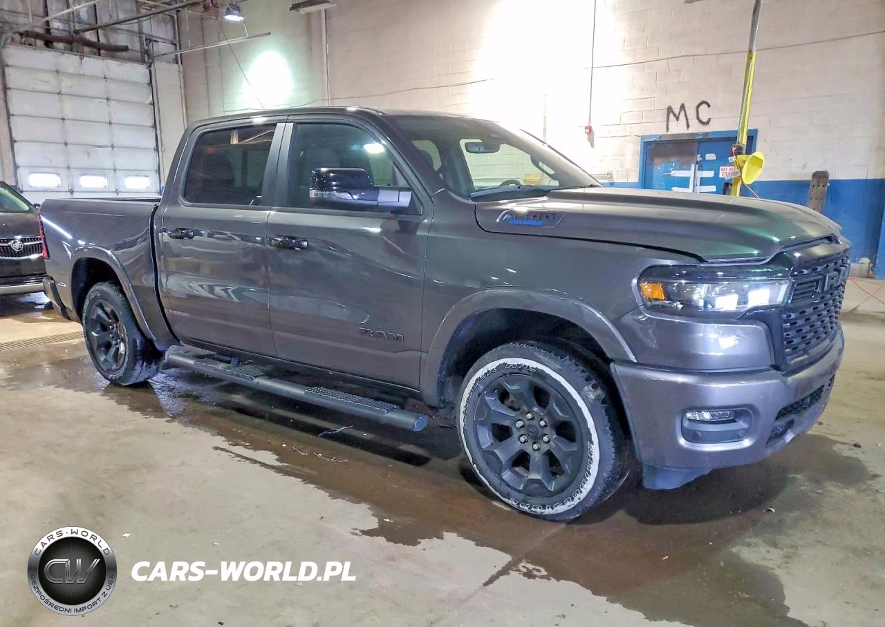 2025 Ram 1500 Big Horn VIN:1C6RRFFG6SN646998 - 4