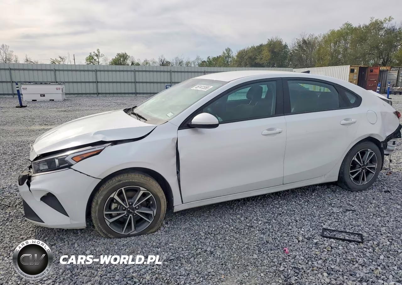 2023 Kia Forte Lxs – zdjęcie 1 z 13