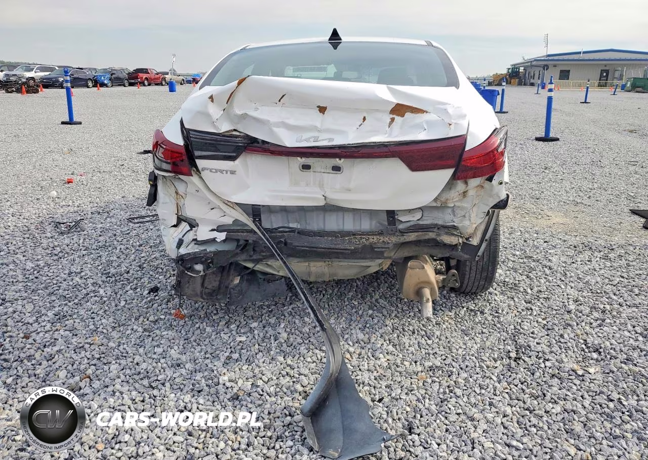 2023 Kia Forte Lxs VIN:3KPF24AD8PE535060 - 6