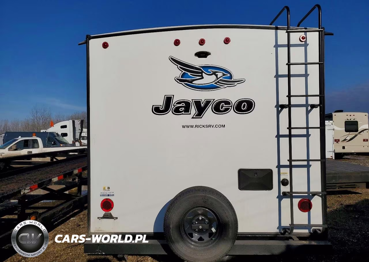 2018 Jayco Jay Feather Camper VIN:1UJBJ0BMXJ1JM0185 - 9