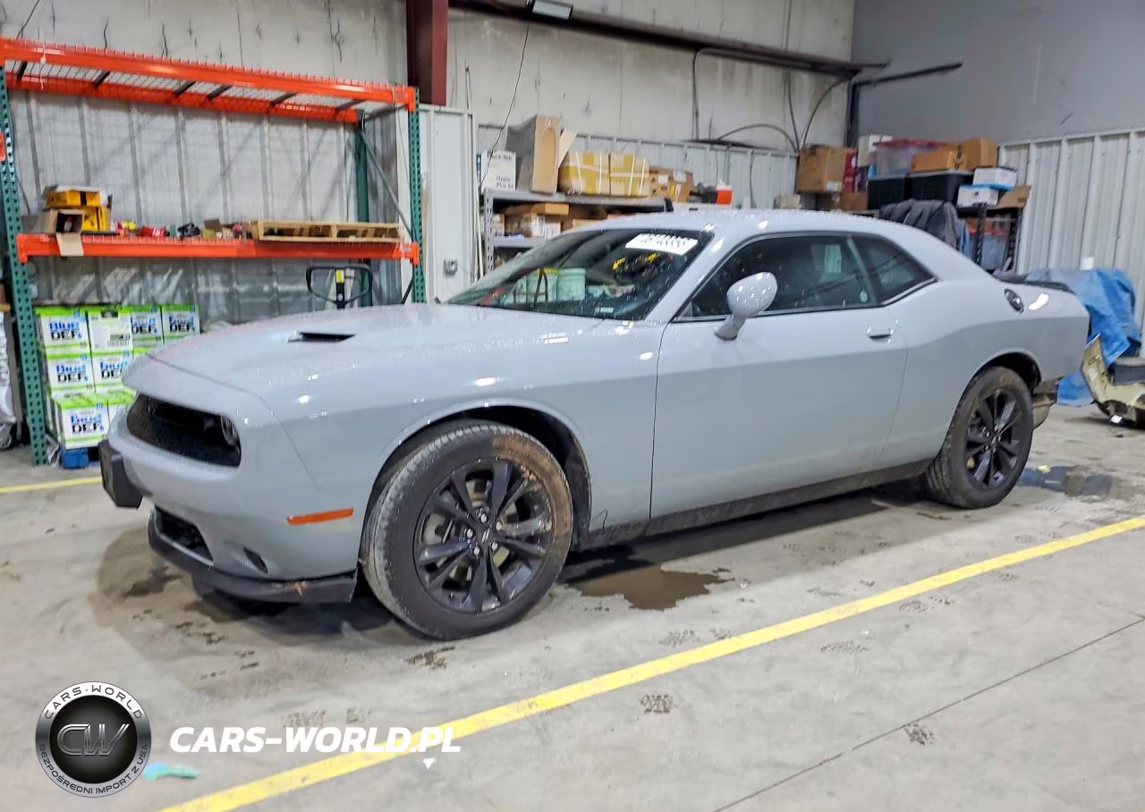 2021 Dodge Challenger Sxt