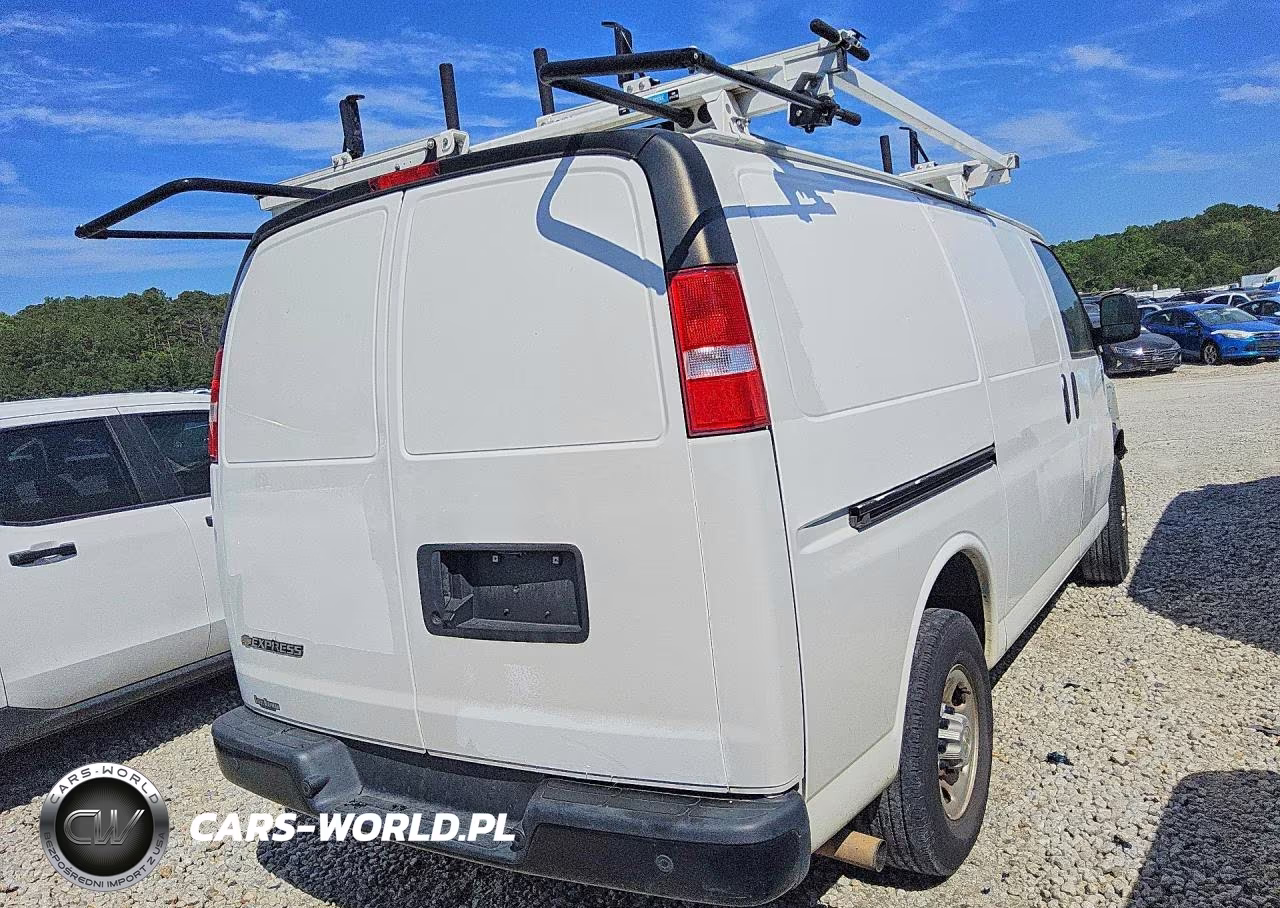 2023 Chevrolet Express G2500 VIN:1GCWGAFP8P1106958 - 3