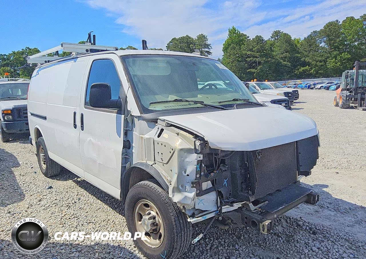 2023 Chevrolet Express G2500 VIN:1GCWGAFP8P1106958 - 4