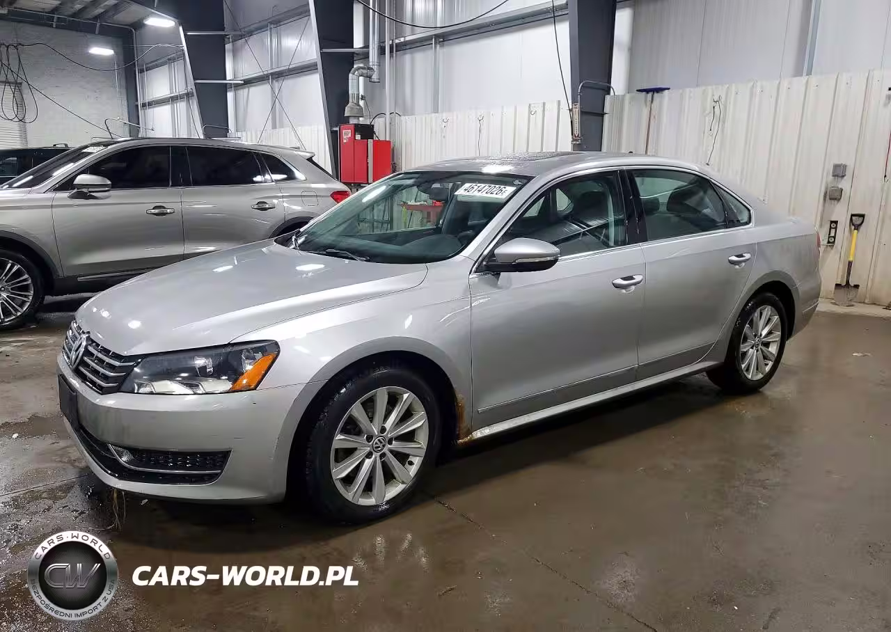 2012 Volkswagen Passat Sel