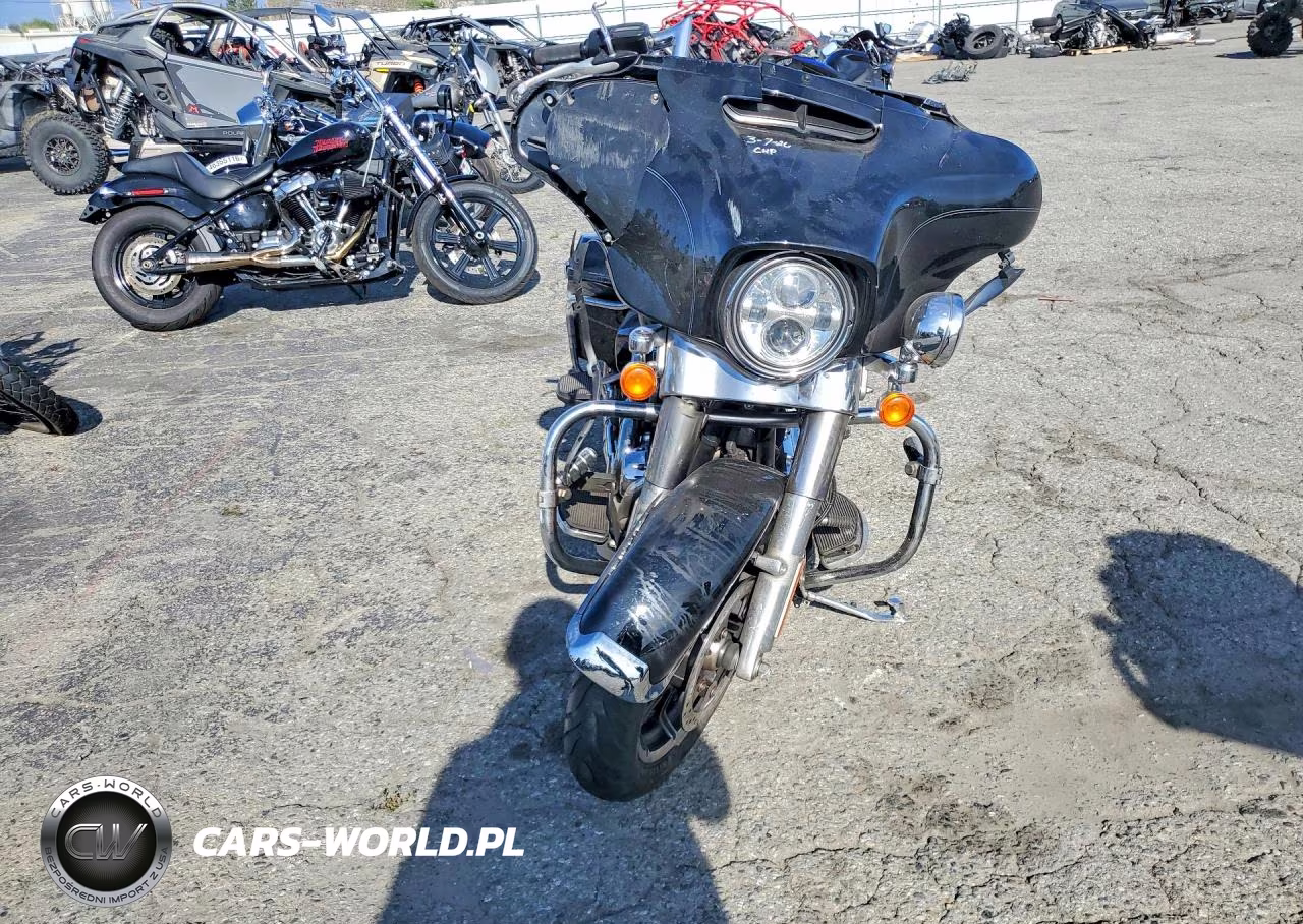 2017 Harley Davidson Flhtcu Ultra Classic Electra Glide VIN:1HD1FCC19HB679449 - 2