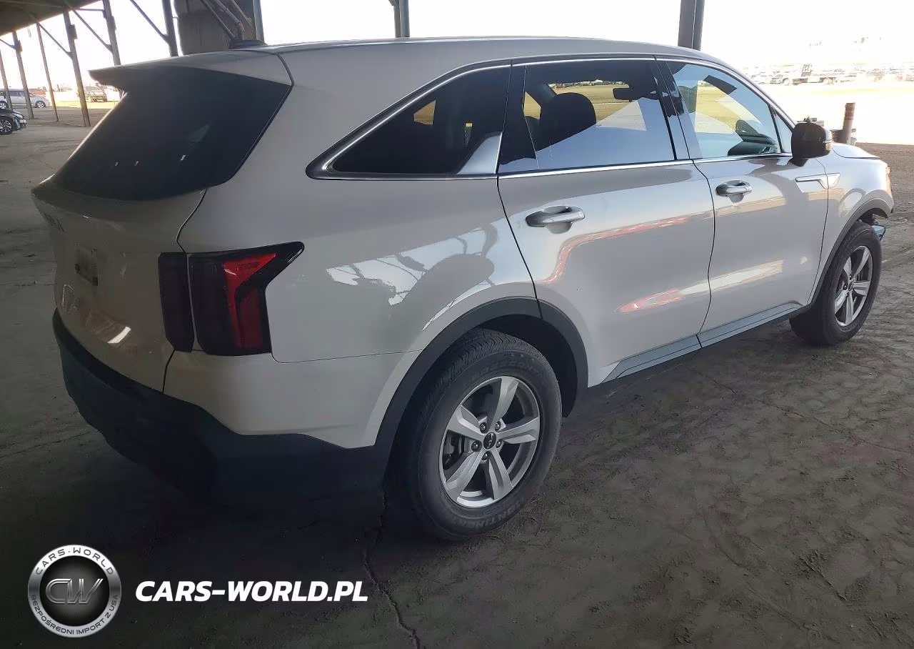 2023 Kia Sorento Lx VIN:5XYRG4LCXPG247479 - 3