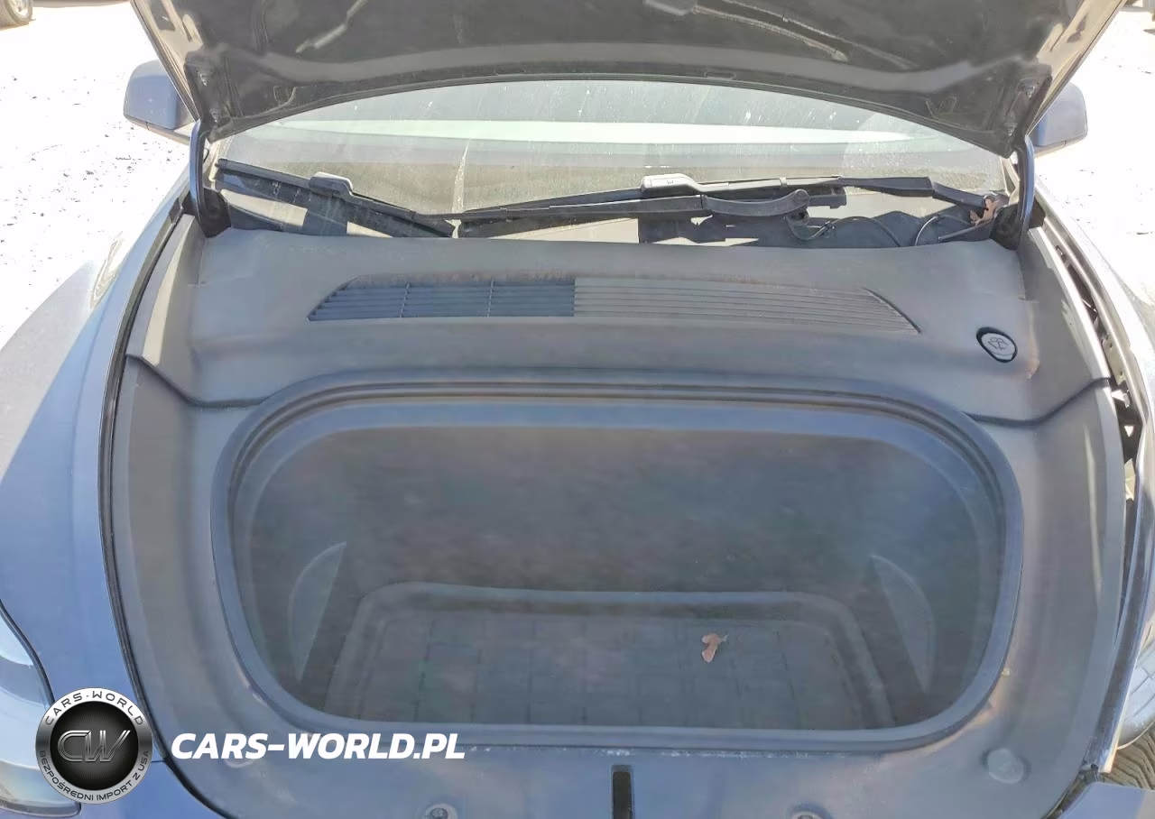 2020 Tesla Model Y VIN:5YJYGDEE6LF031530 - 11