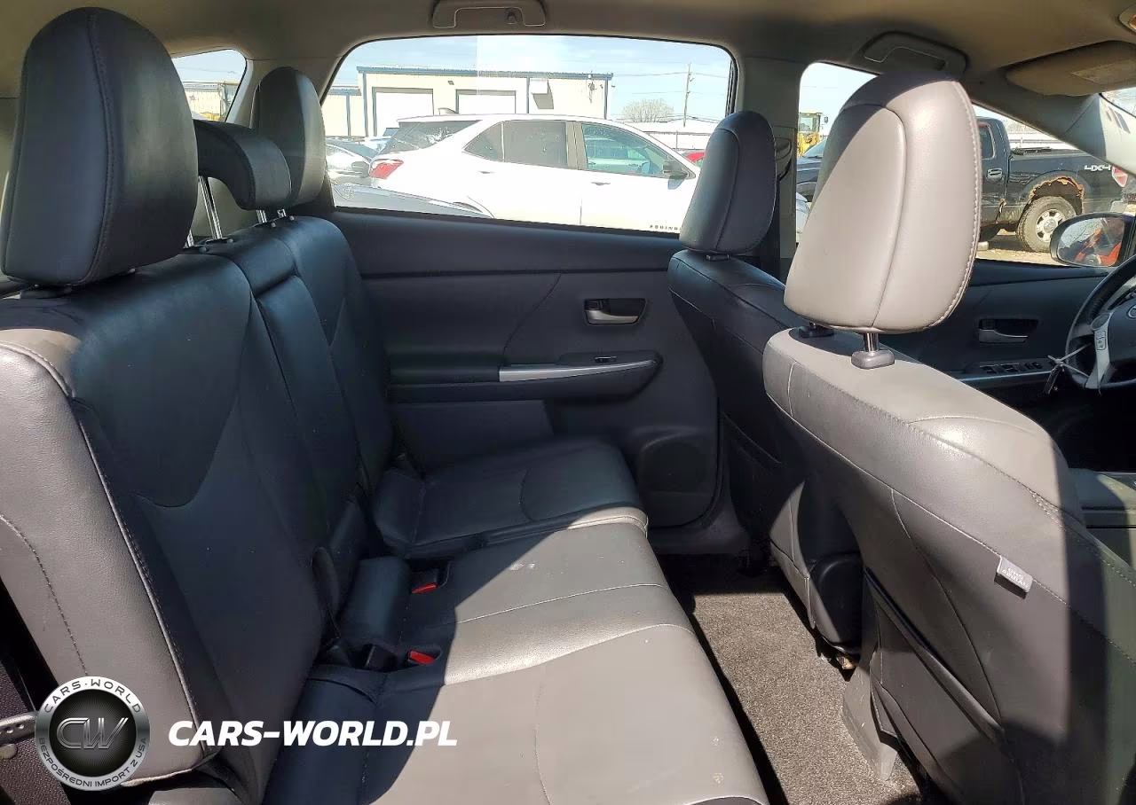 2013 Toyota Prius V Five VIN:JTDZN3EU7D3259739 - 10