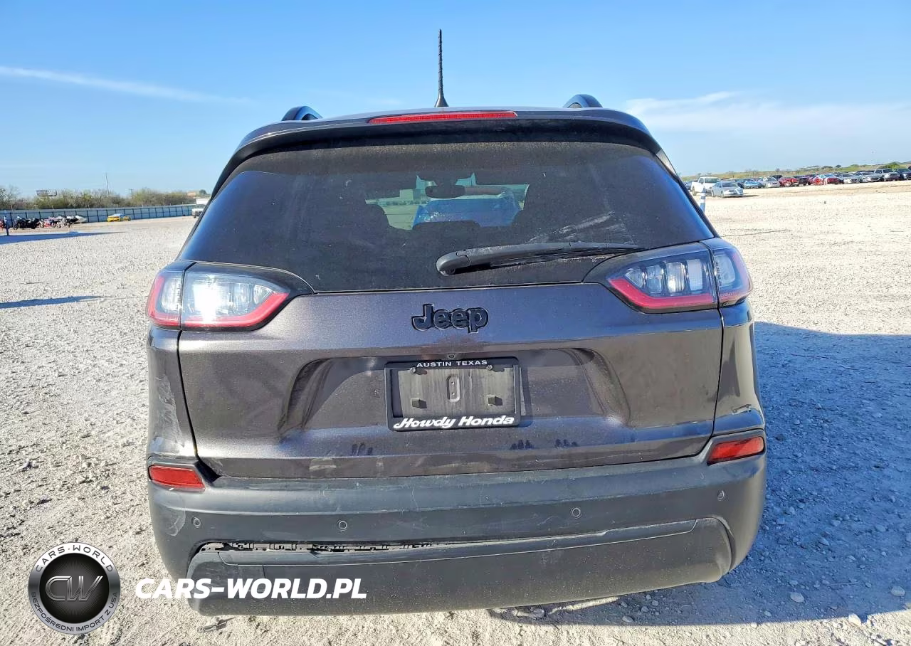 2020 Jeep Cherokee Latitude Plus VIN:1C4PJLLBXLD624220 - 6
