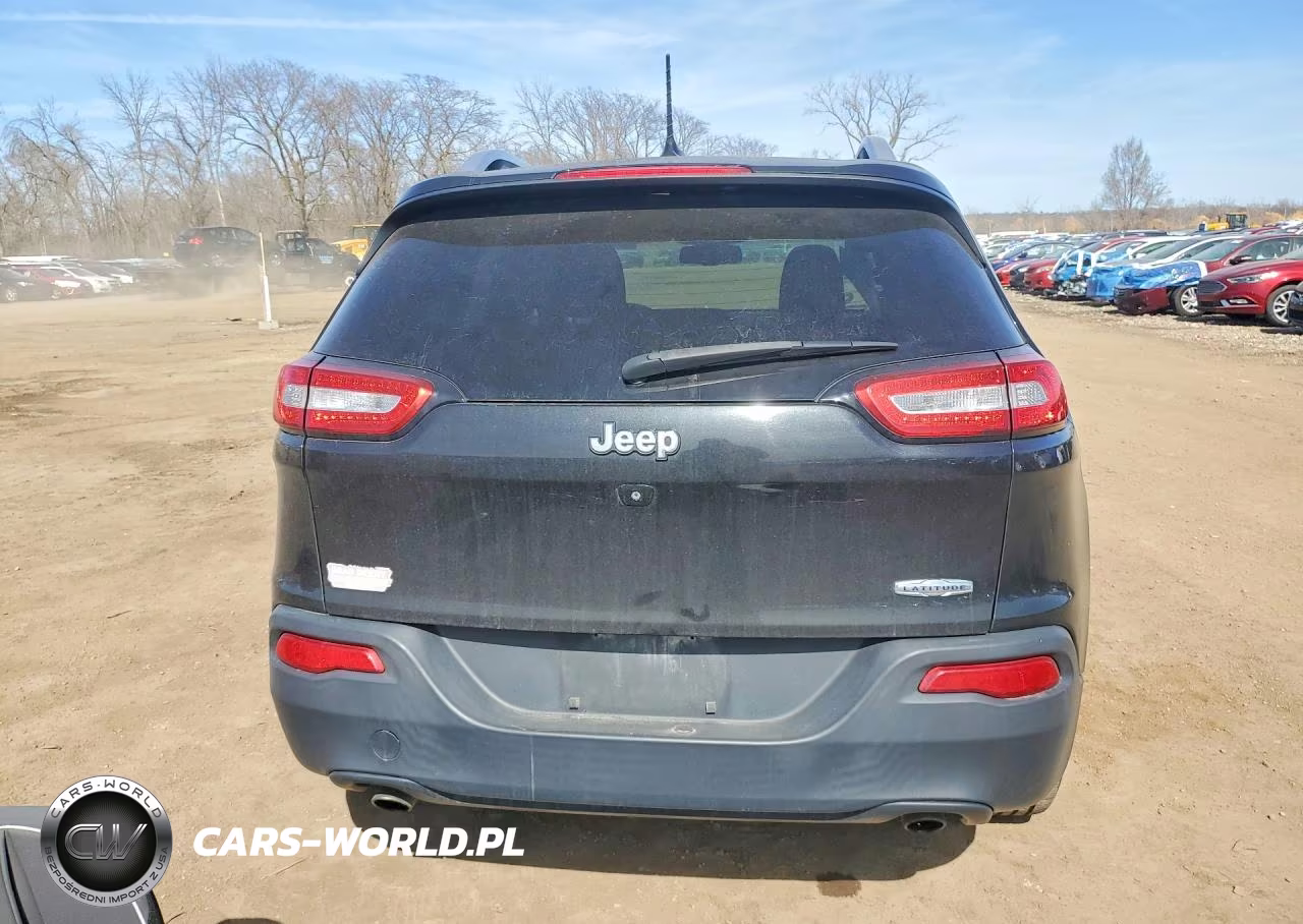 2014 Jeep Cherokee Latitude VIN:1C4PJLCS7EW221836 - 6
