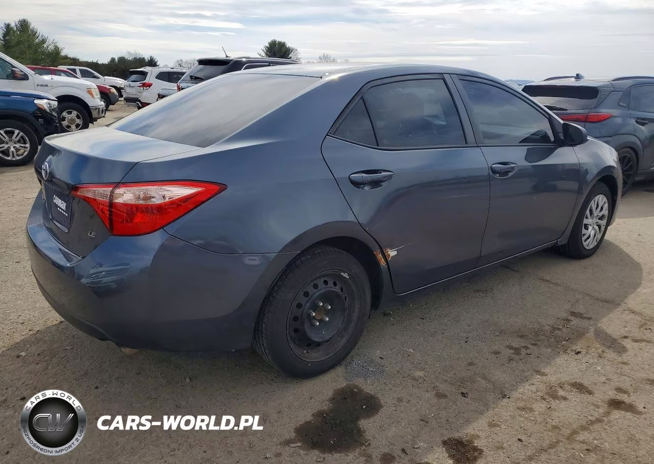 2019 Toyota Corolla Le VIN:5YFBURHE8KP946700 - 3