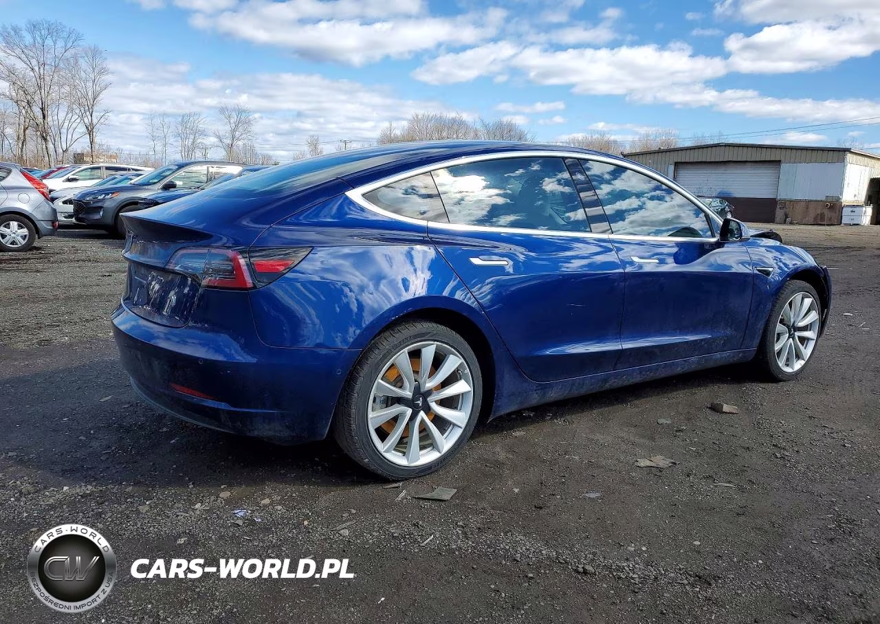 2018 Tesla Model 3 VIN:5YJ3E1EB8JF147670 - 3