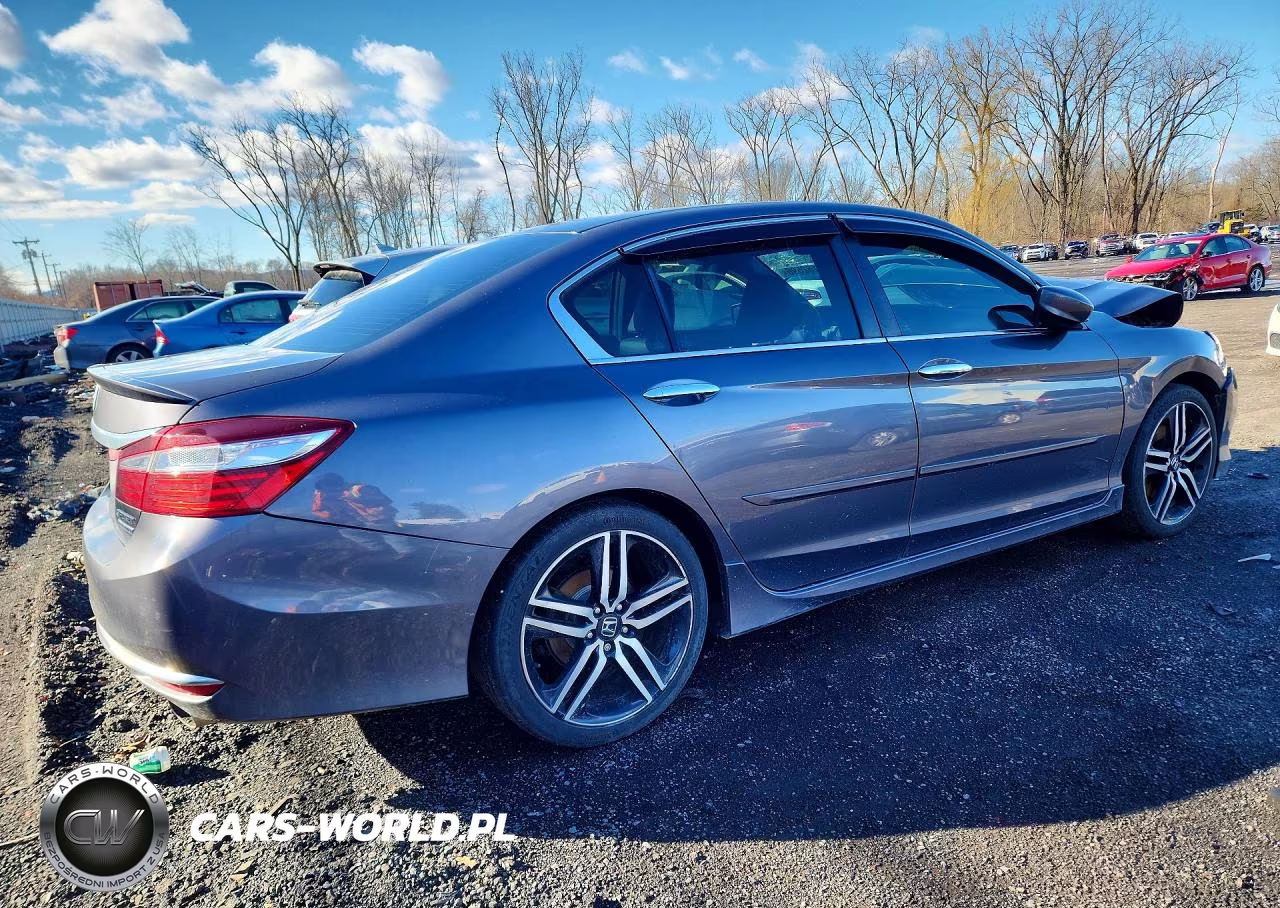 2017 Honda Accord Sport Special Edition VIN:1HGCR2F15HA015955 - 3