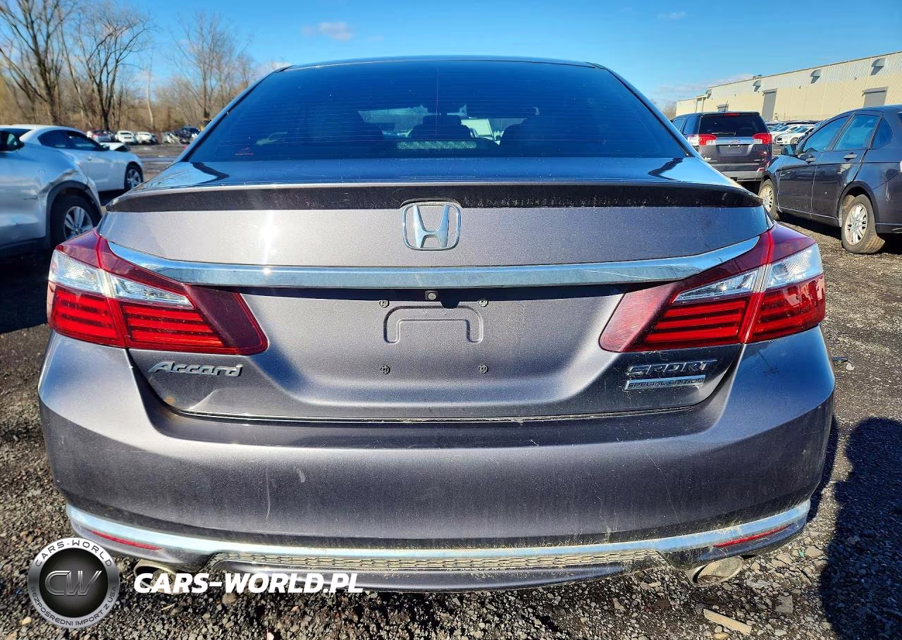2017 Honda Accord Sport Special Edition VIN:1HGCR2F15HA015955 - 6