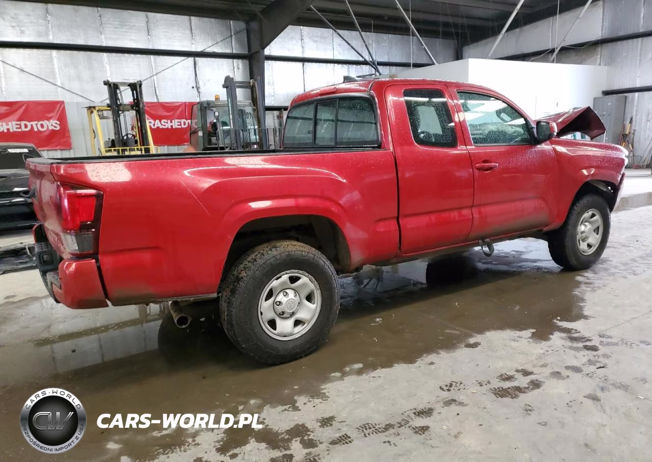 2018 Toyota Tacoma Access Cab VIN:5TFRX5GN4JX125027 - 3